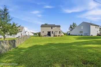 2200 Cherrywood Dr, La Grange, KY 40031