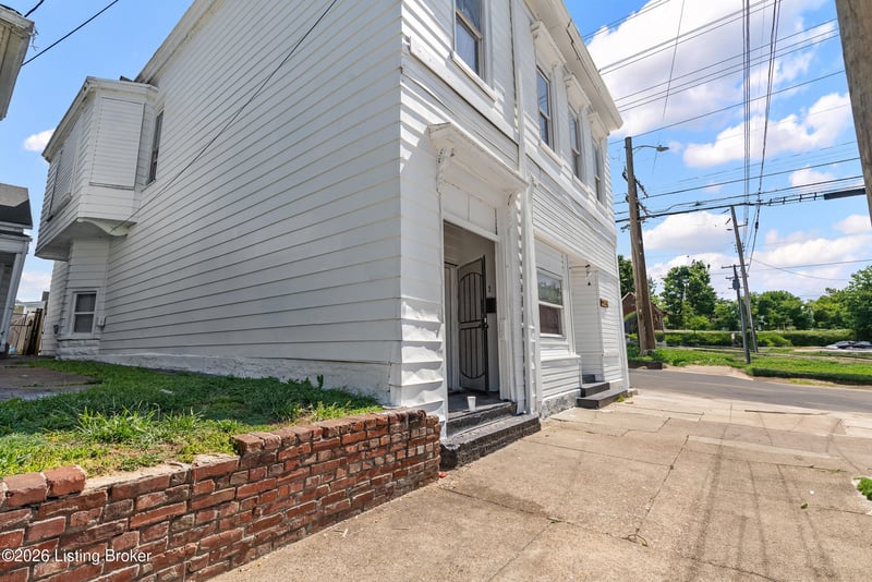2201 Griffiths Ave, Louisville, KY 40212