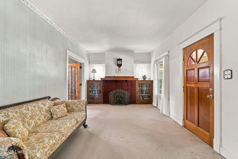 2204 Wrocklage Ave, Louisville, KY 40205