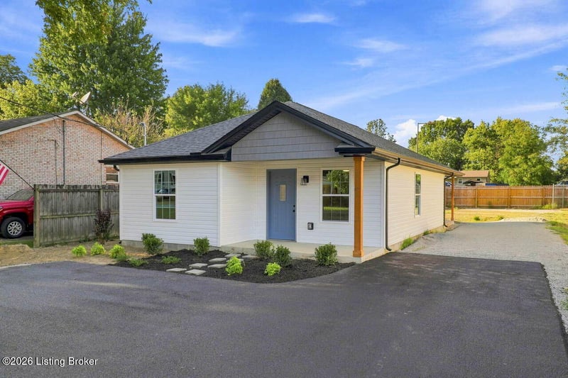 2205 Parkwood Rd, Louisville, KY 40214