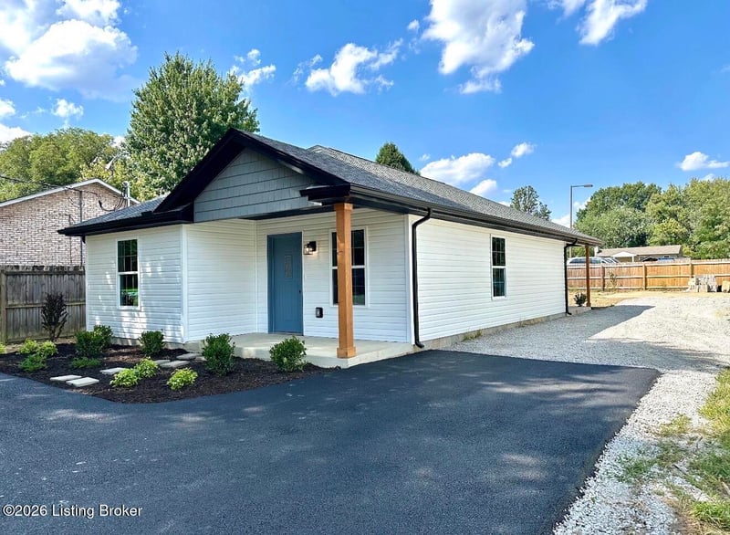 2205 Parkwood Rd, Louisville, KY 40214