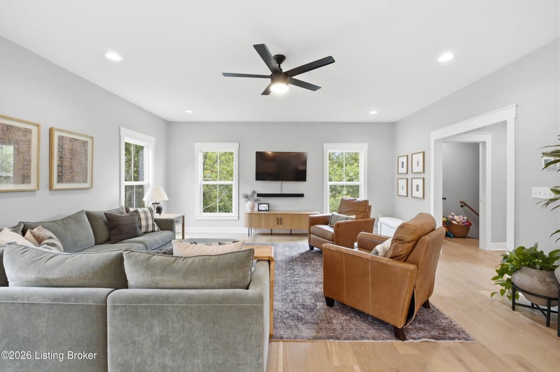 2206 Northgate Ct, La Grange, KY 40031