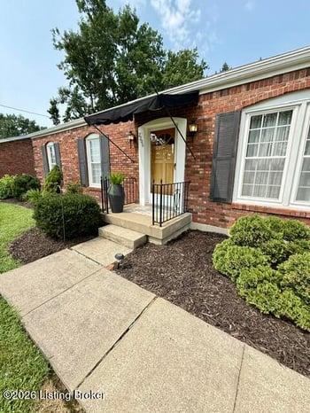 2206 Renown Dr, Jeffersontown, KY 40299