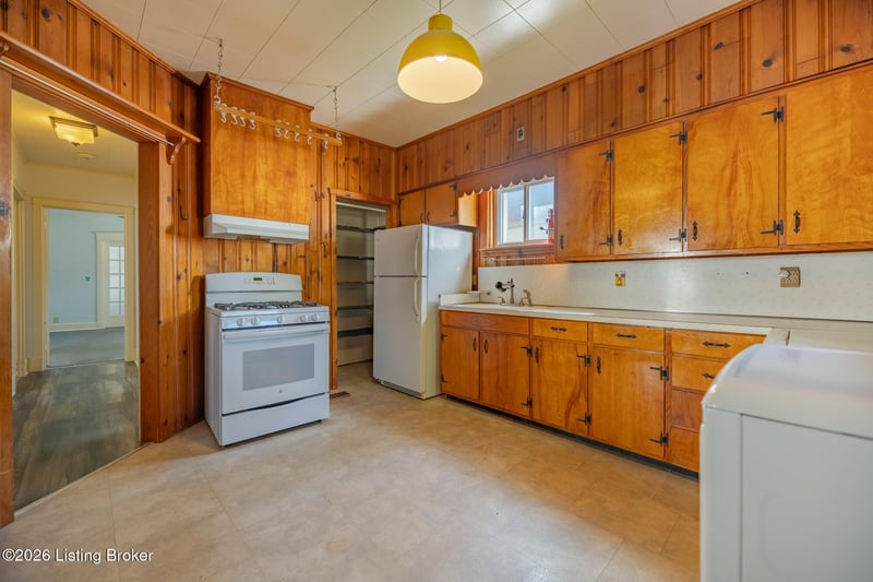 2208 S Shelby St, Louisville, KY 40217