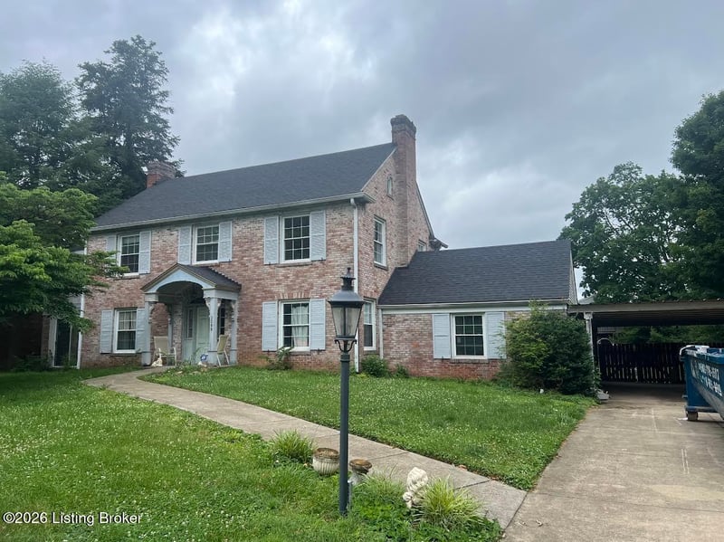 2209 Bashford Manor Ln, Louisville, KY 40218