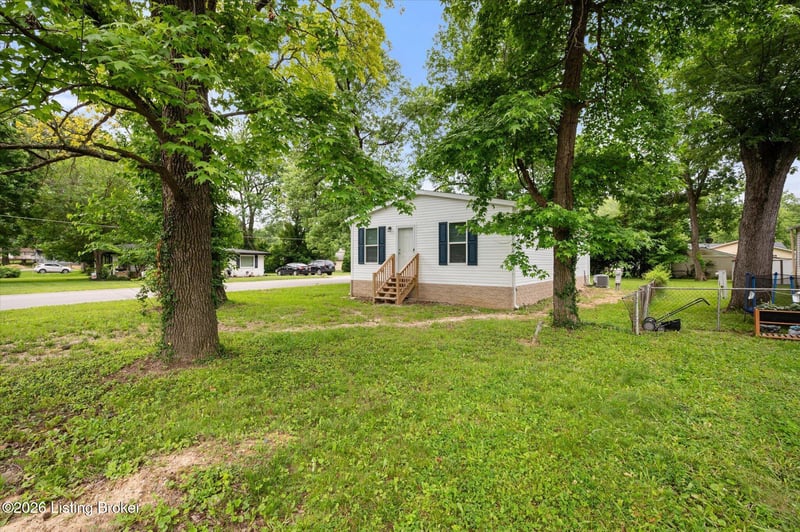 221 Williams St, Jeffersonville, IN 47130