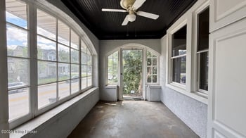 2213 Grinstead Dr, Louisville, KY 40204