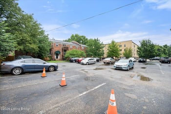 2214 Sherwood Ave #APT 8, Louisville, KY 40205