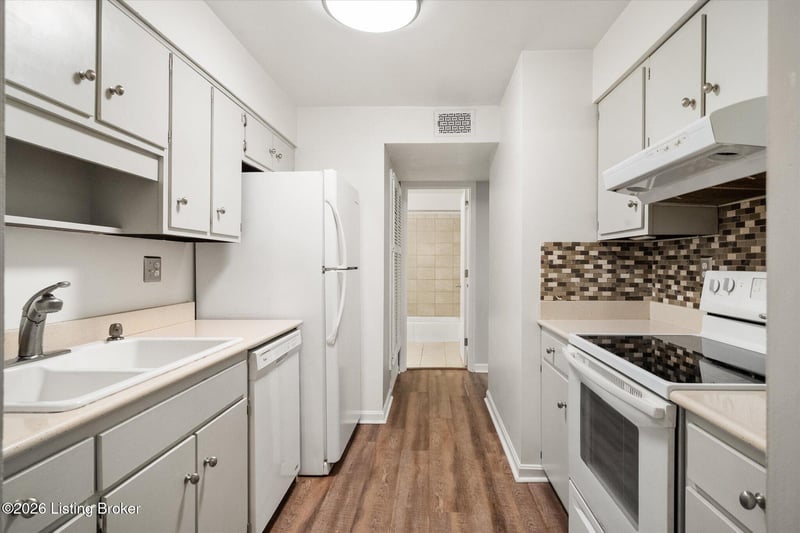 2214 Sherwood Ave #APT 8, Louisville, KY 40205
