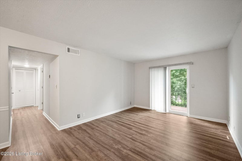 2214 Sherwood Ave #APT 8, Louisville, KY 40205