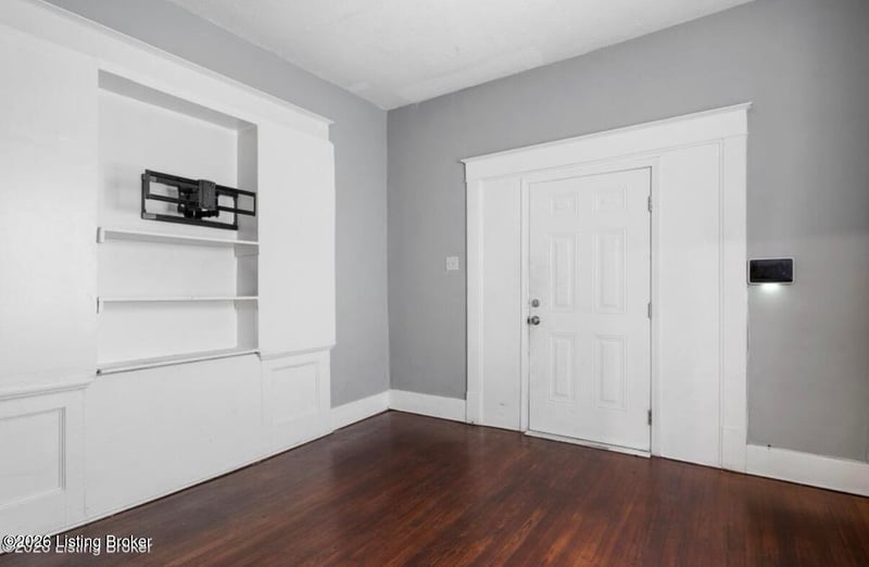 2219 W Oak St, Louisville, KY 40210