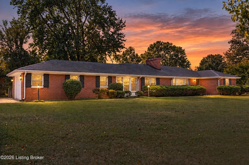 222 Dorchester Rd, Louisville, KY 40223