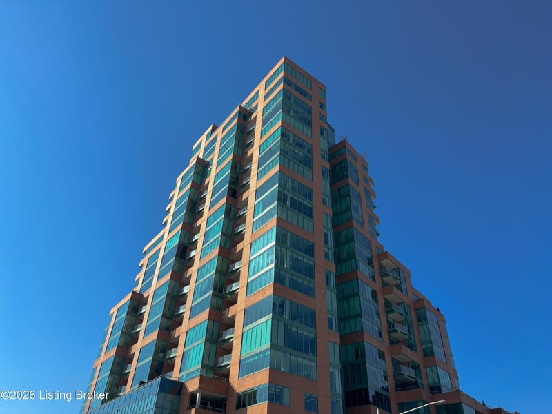 222 E Witherspoon St #401-403, Louisville, KY 40202