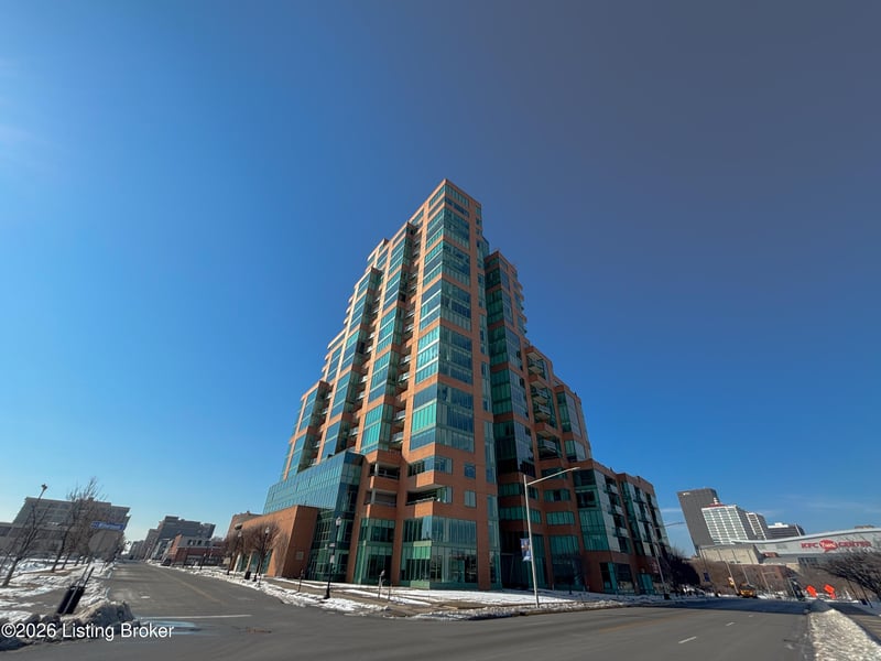 222 E Witherspoon St #401-403, Louisville, KY 40202