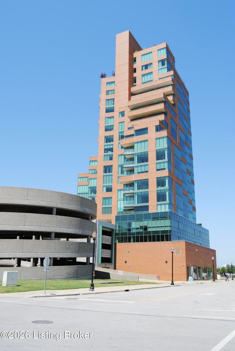 222 E Witherspoon St #603, Louisville, KY 40202