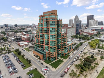 222 E Witherspoon St #902, Louisville, KY 40202