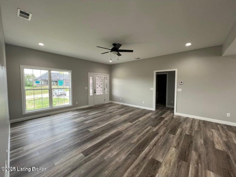222 Open Meadow Dr, Bardstown, KY 40004