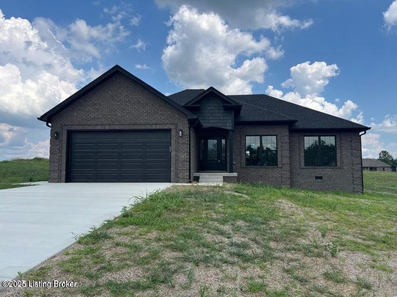 222 Open Meadow Dr, Bardstown, KY 40004