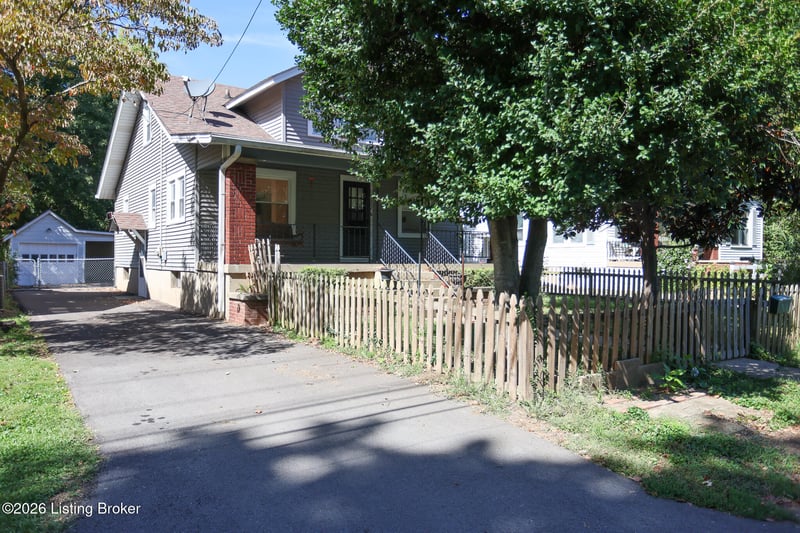 2221 Beargrass Ave, Louisville, KY 40218