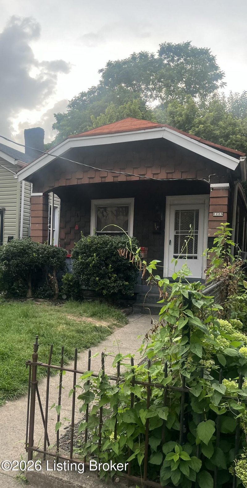 2225 W Market St, Louisville, KY 40212