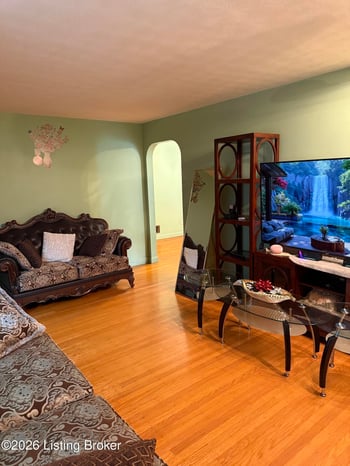 2237 Thurman Dr, Louisville, KY 40216