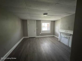 2243 Date St, Louisville, KY 40210