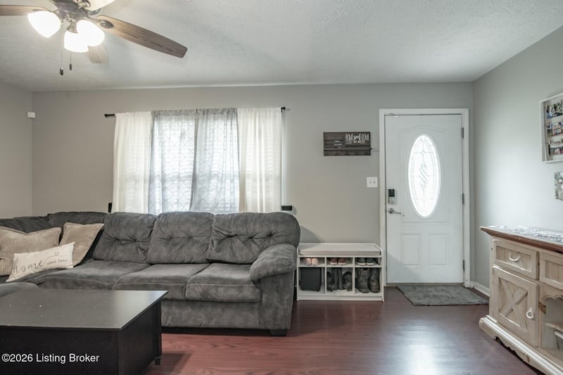 225 Beechwood Ln, Mt Washington, KY 40047