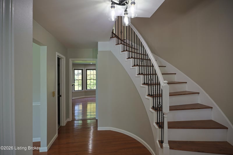 225 Donna Ave, Taylorsville, KY 40071