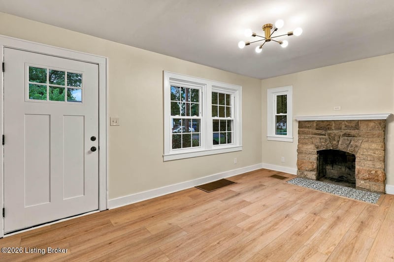 2253 Beargrass Ave, Louisville, KY 40218