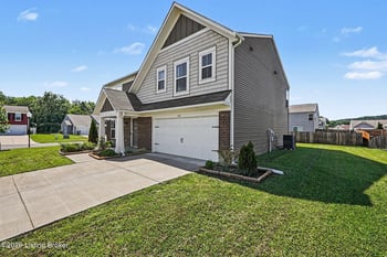 227 Boulders West Dr, Shepherdsville, KY 40165