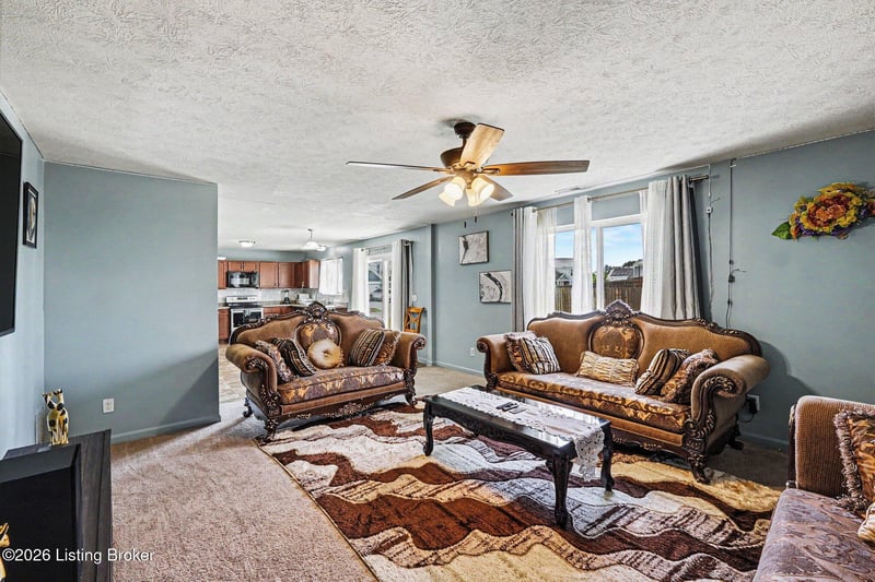 227 Boulders West Dr, Shepherdsville, KY 40165
