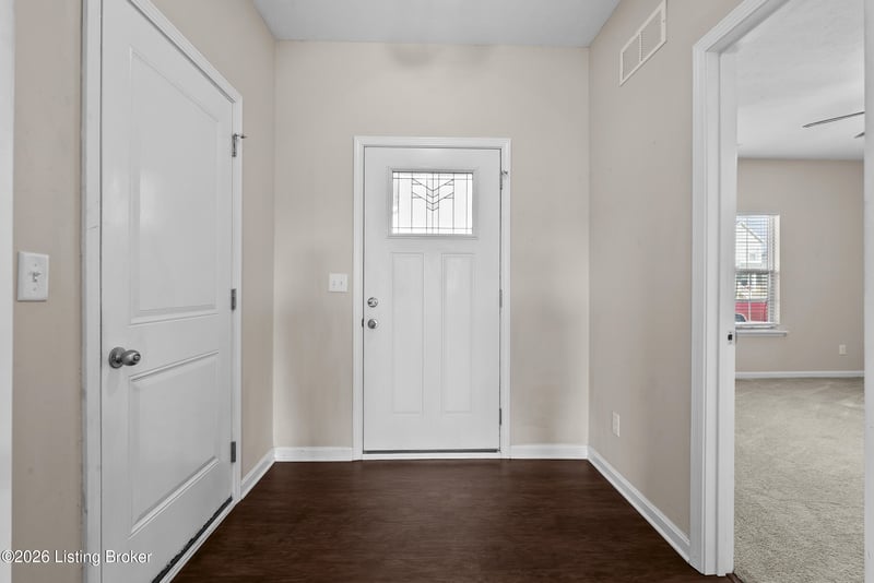 228 Mandarin Ct, Shepherdsville, KY 40165