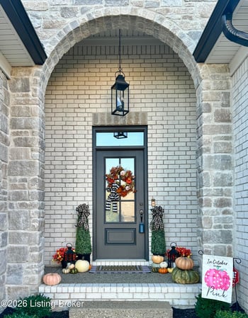 228 Maple Valley Rd, Louisville, KY 40245