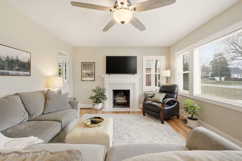 228 Sage Rd, Louisville, KY 40207
