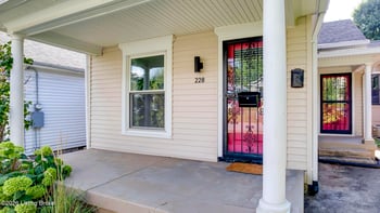 228 Saunders Ave, Louisville, KY 40206