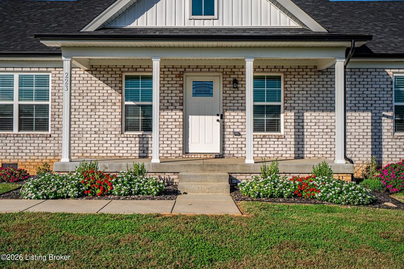 229 Cassidy Dr, Taylorsville, KY 40071