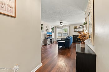 230 Clover Cove Dr, Shepherdsville, KY 40165