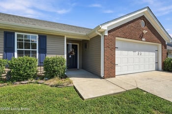 230 Clover Cove Dr, Shepherdsville, KY 40165