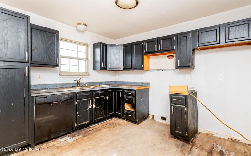 230 Joshua Ct, Shepherdsville, KY 40165