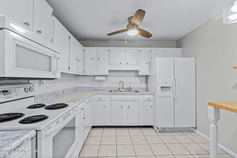 2300 Dundee Rd #APT 6, Louisville, KY 40205