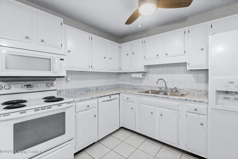 2300 Dundee Rd #APT 6, Louisville, KY 40205