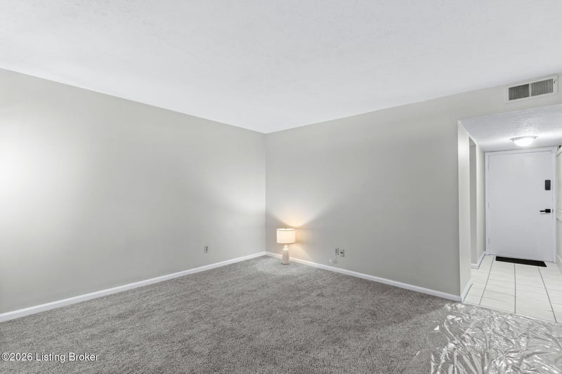 2300 Dundee Rd #APT 6, Louisville, KY 40205