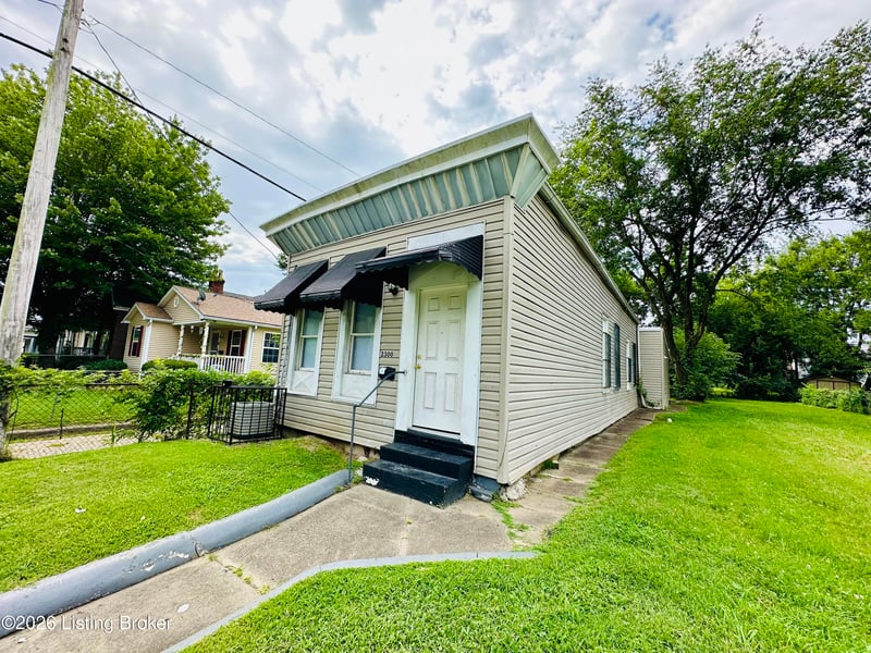 2300 W Madison St, Louisville, KY 40211