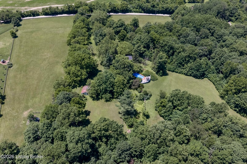 2301 Cedar Point Rd, La Grange, KY 40031