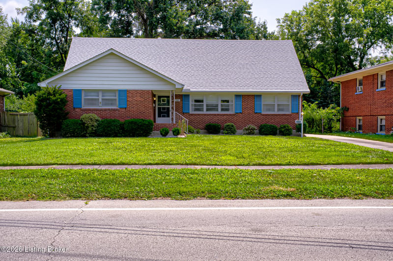2302 Bradford Dr, Louisville, KY 40218