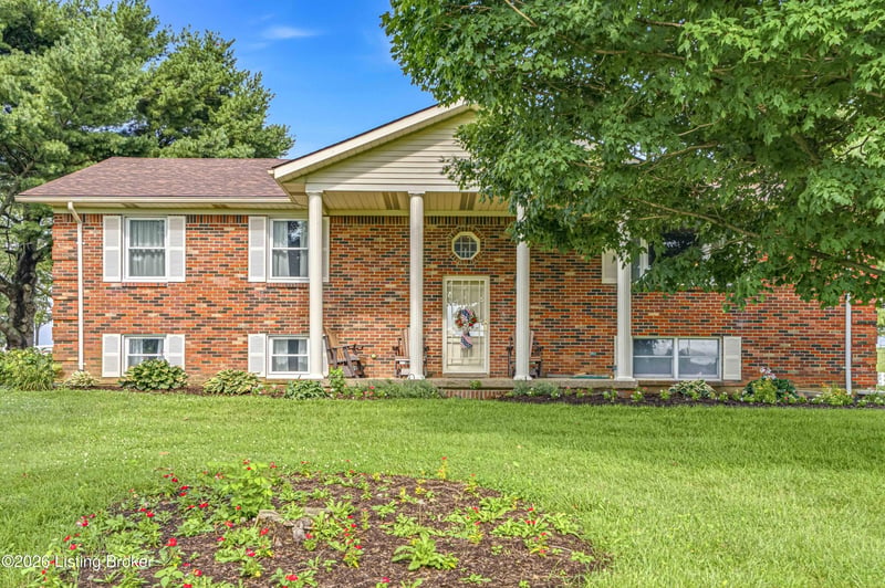 2304 Eminence Rd, Eminence, KY 40019
