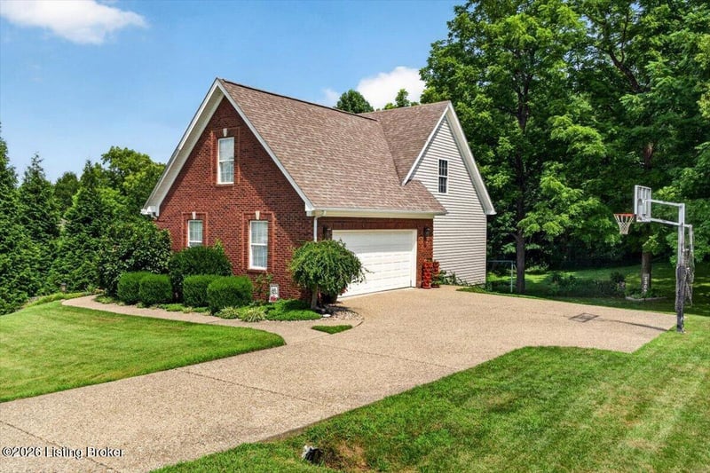 2309 Dogwood Cross Rd, La Grange, KY 40031