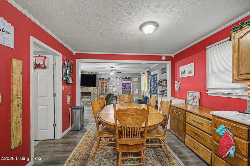 231 Walnut Dr, Mammoth Cave, KY 42259