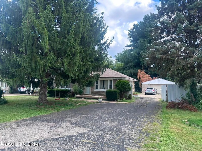 2310 Hardesty Ave, Louisville, KY 40216