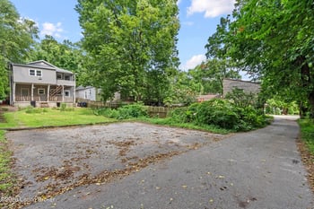 2312 Dundee Rd, Louisville, KY 40205